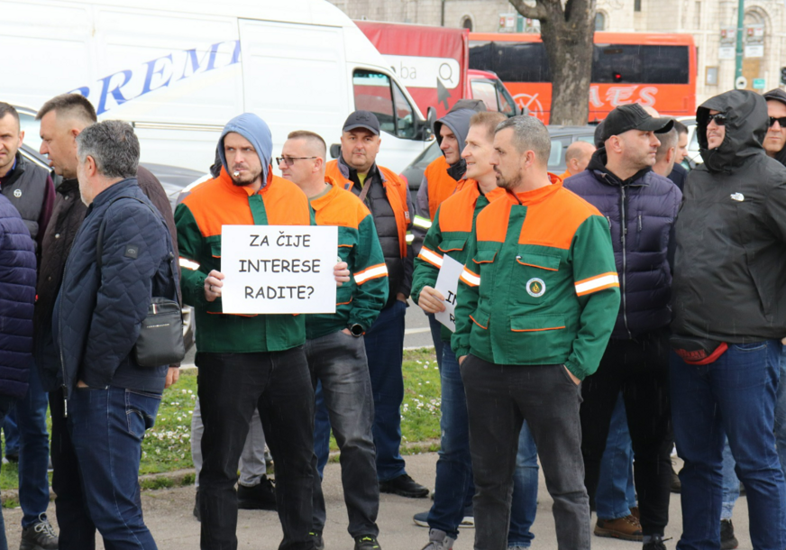 Gašenje  Željezare Zenica: Radnici idu na kolektivni odmor- otkazi i otpremnine